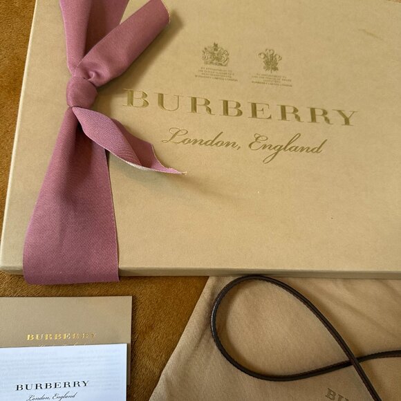 Burberry Peyton Crossbody house check brown adjustable strap - Picture 6 of 10